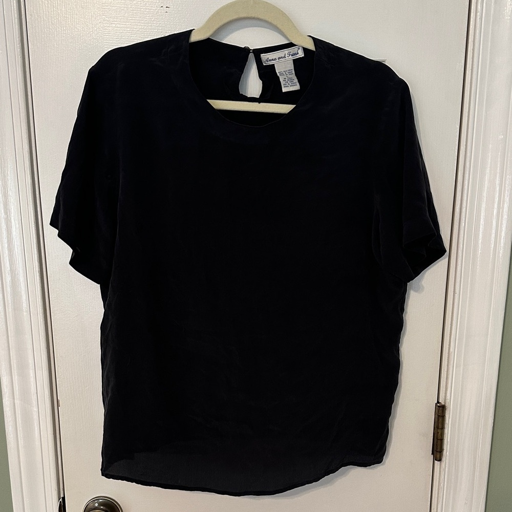 Vintage Anna & Frank 100% Silk Black Short Sleeve Tee